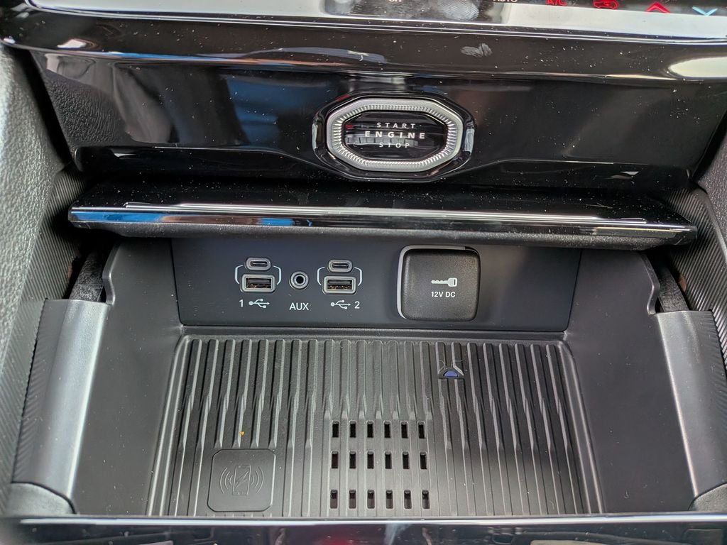 New 2026 Silver Zynith Exterior Paint Jeep Altitude image 32