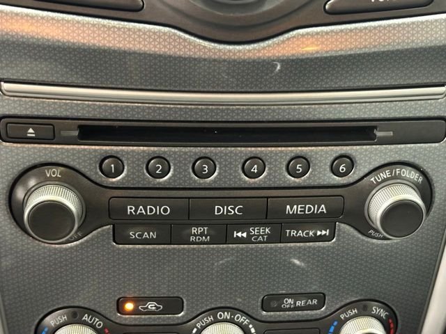 Used 2020 Gray Nissan SL image 33