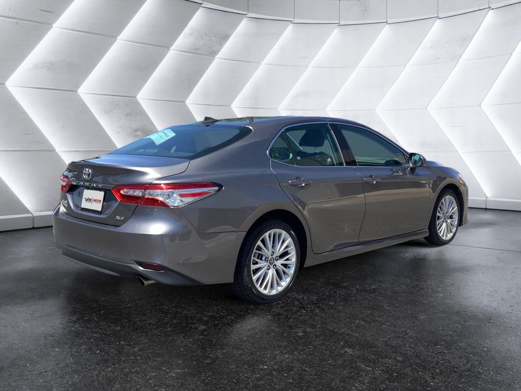 Used 2019 Gray Toyota XLE image 4