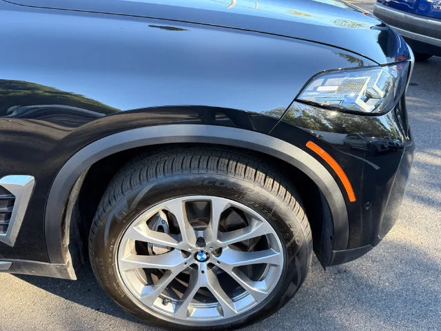 Certified Used 2024 Black Sapphire Metallic BMW xDrive40i image 8