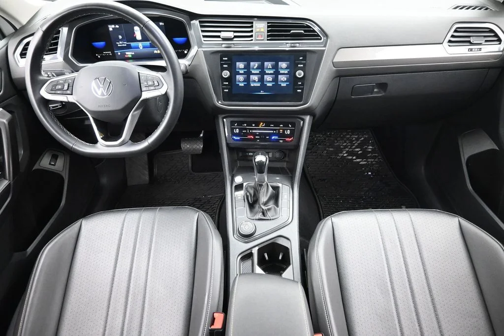 Used 2022 White Volkswagen 2.0T SE image 16
