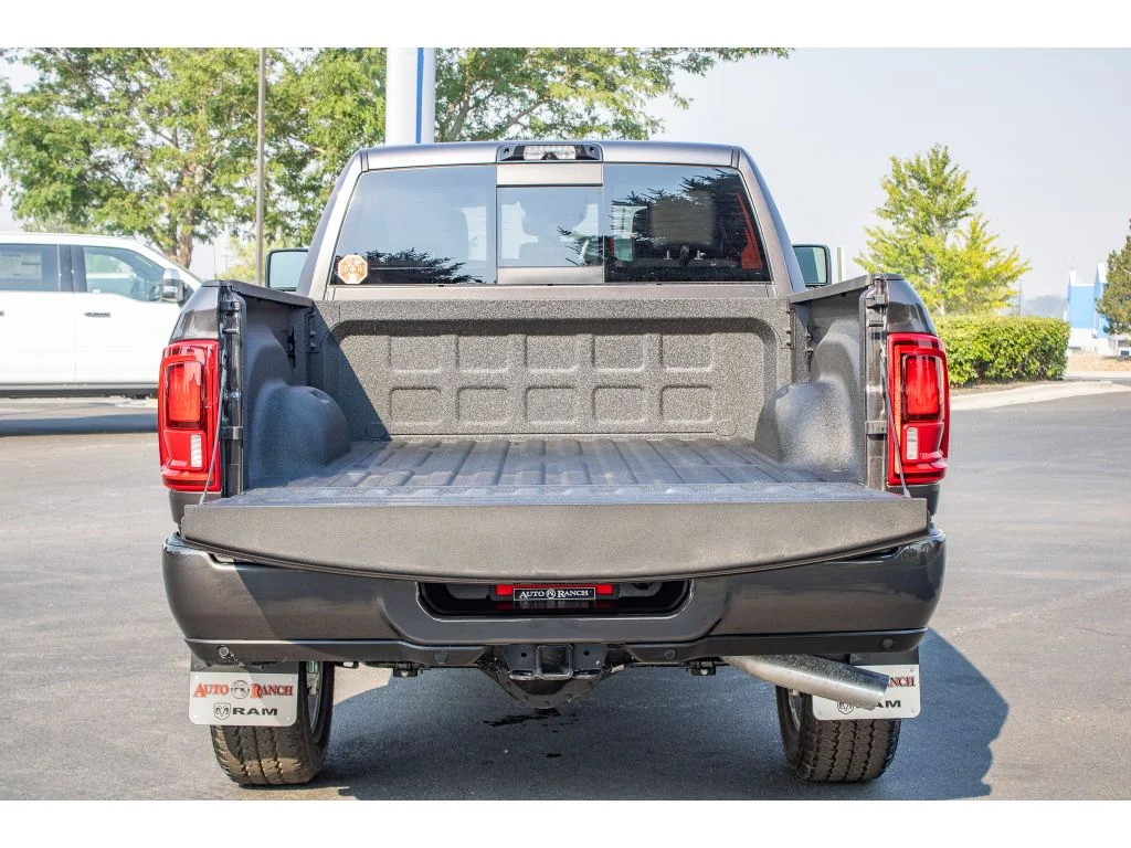 New 2026 Granite Crystal Metallic Clearcoat Ram Laramie image 11