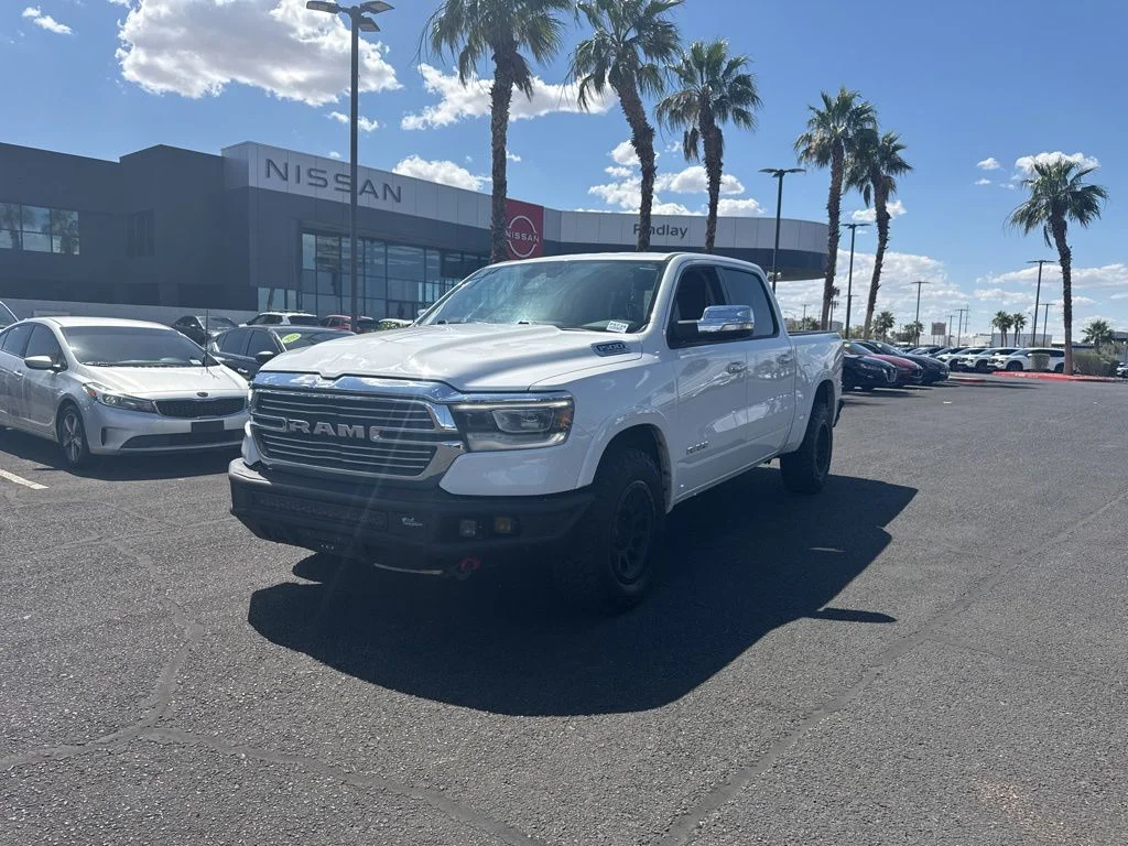 2022 RAM 1500 Laramie 4x4 Crew Cab 5'7's photo