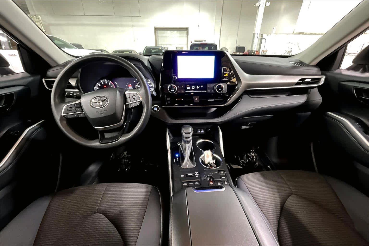 Used 2023 Midnight Black Metallic Toyota L image 16