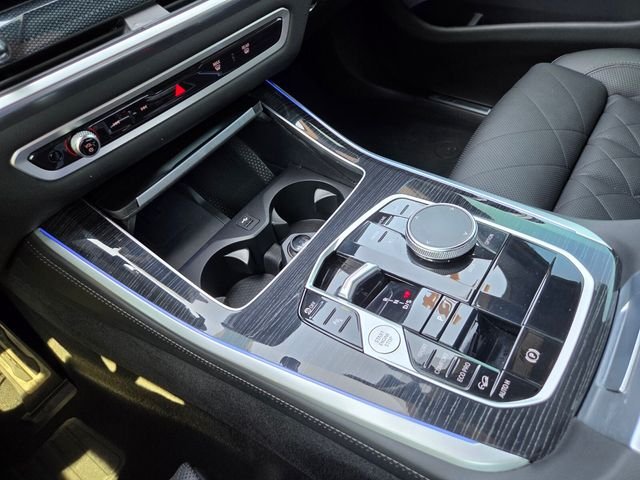 Used 2024 Gray BMW xDrive40i image 26