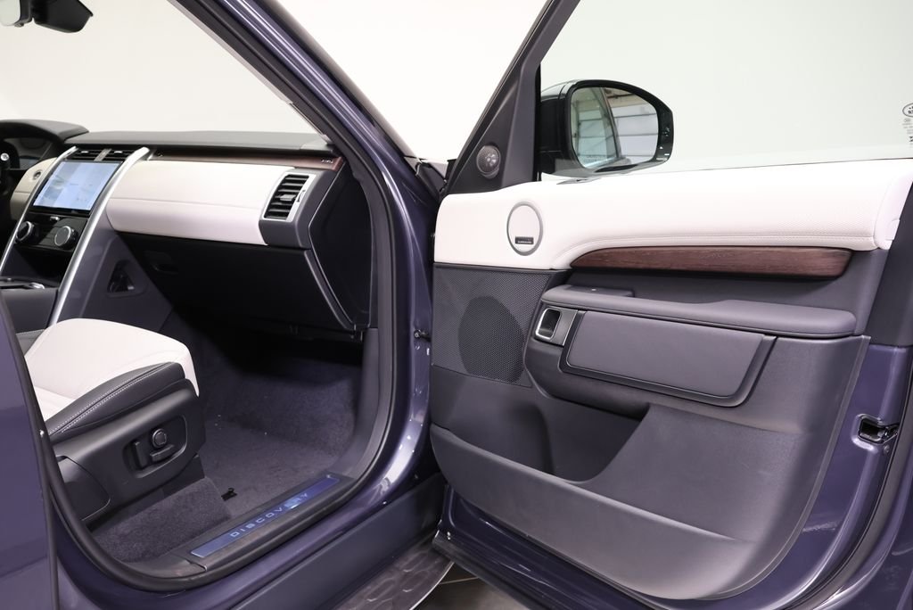 New 2026 Varesine Blue Land Rover Dynamic SE image 39
