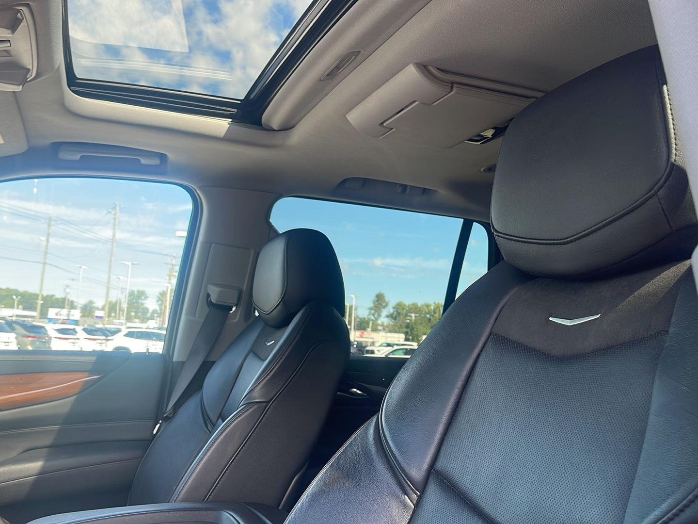 Used 2020 Black Raven Cadillac Premium Luxury image 9
