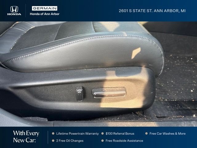 Used 2018 Modern Steel Metallic Honda Touring 2.0T image 16