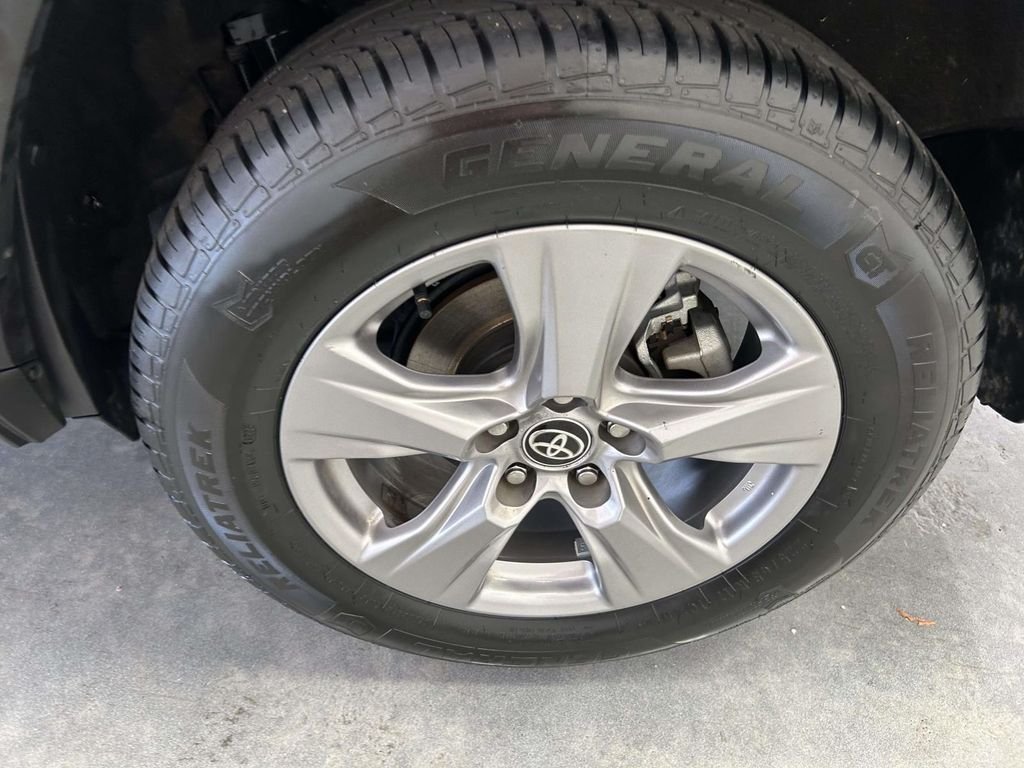 Certified Used 2025 Silver Toyota XLE image 9