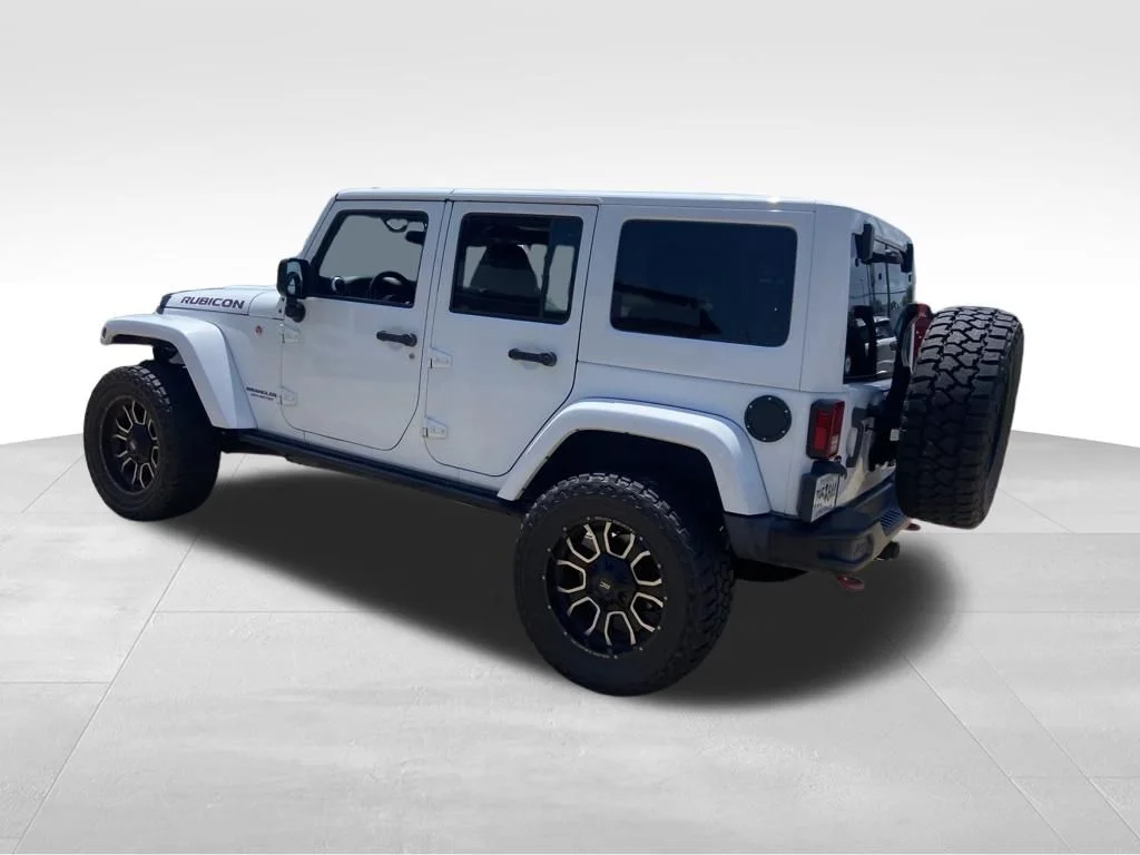 Used 2017 White Jeep Unlimited Rubicon image 22