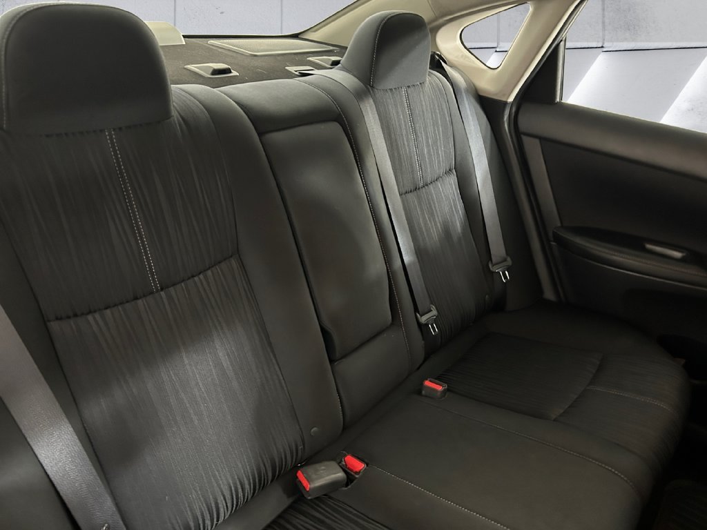Used 2018 Blue Nissan SV image 16