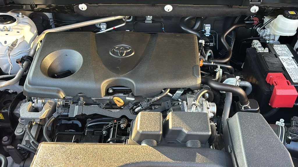 Used 2024 Ice Toyota Adventure image 32