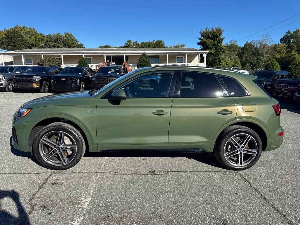 Used 2022 Green Audi 55 Premium Plus image 2