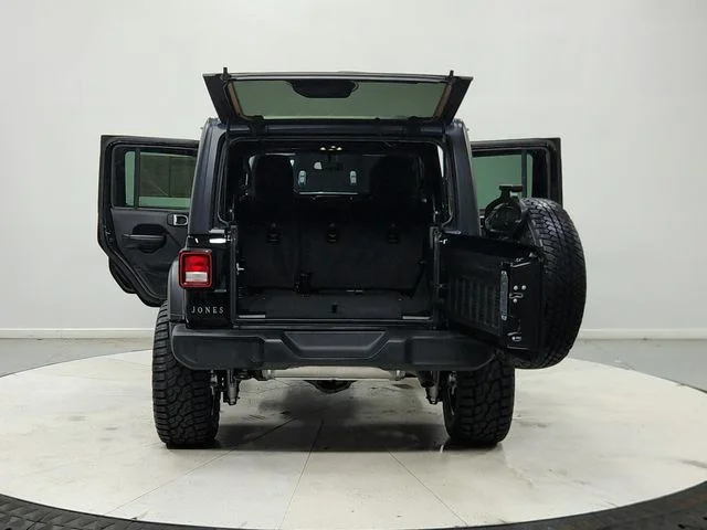 Used 2021 Black Jeep Unlimited Islander image 15