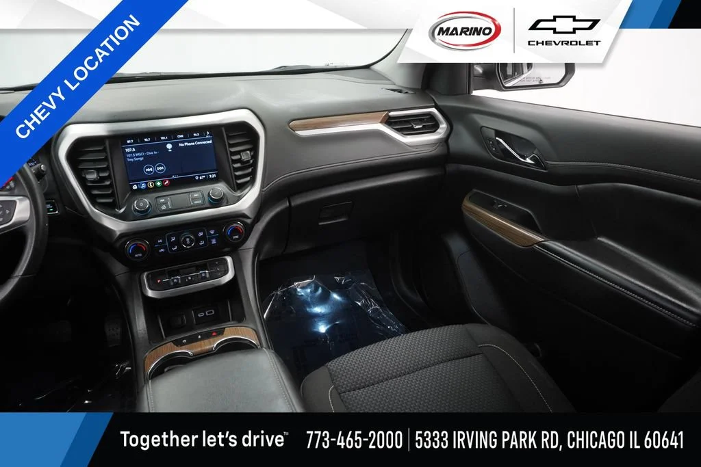Used 2023 Ebony Twilight Metallic GMC SLE image 17