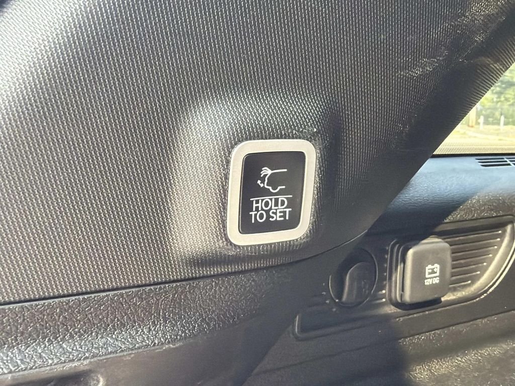 Used 2024 White Jeep 4xe image 12