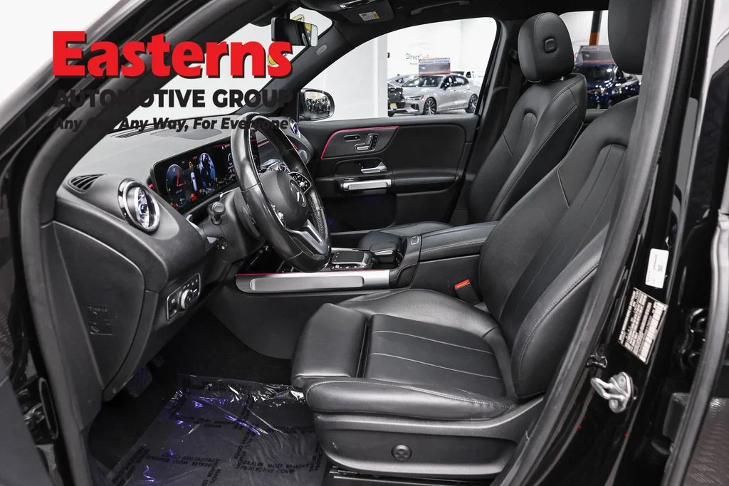 Used 2022 Black Mercedes-Benz GLB 250 image 14