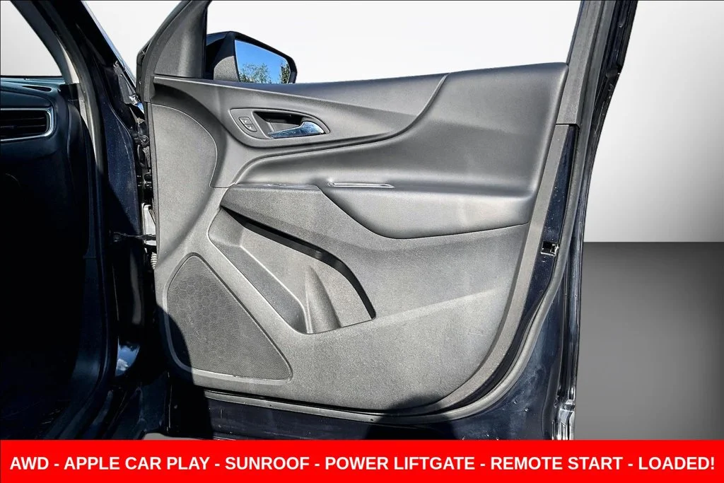 Used 2020 Blue Chevrolet LT image 34
