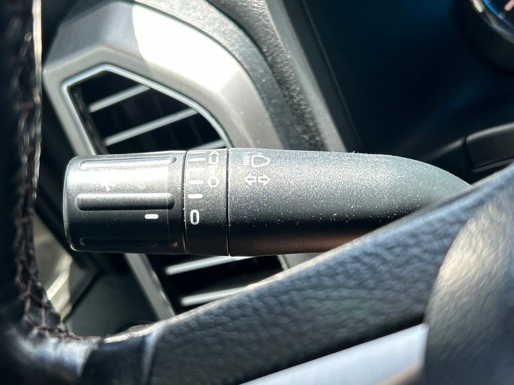 Used 2019 Black Ford Platinum image 28