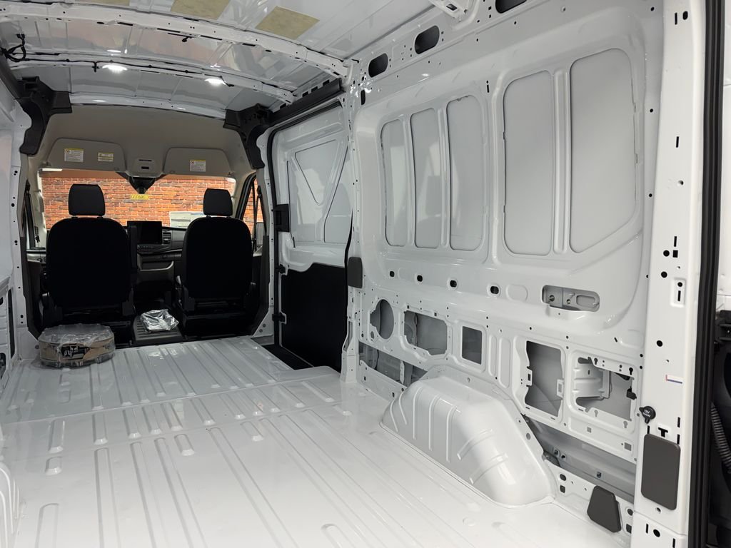 New 2026 White Ford Base image 26