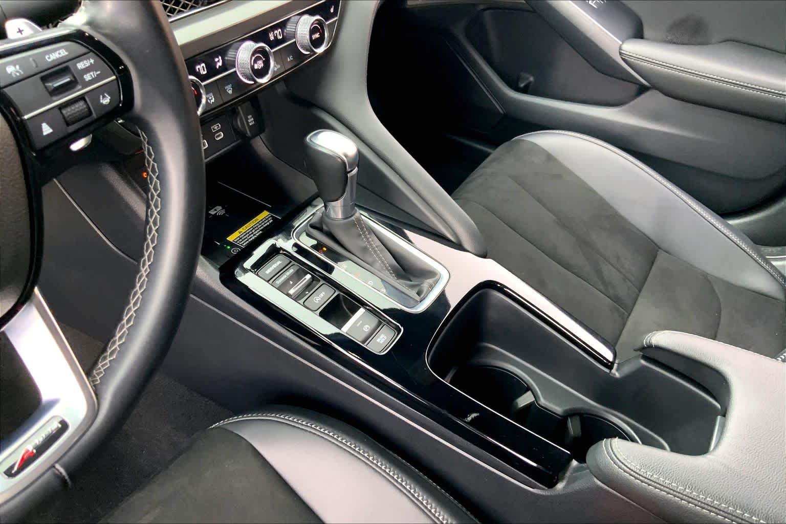 Used 2024 Majestic Black Pearl Acura w/A-Spec Technology Package image 17