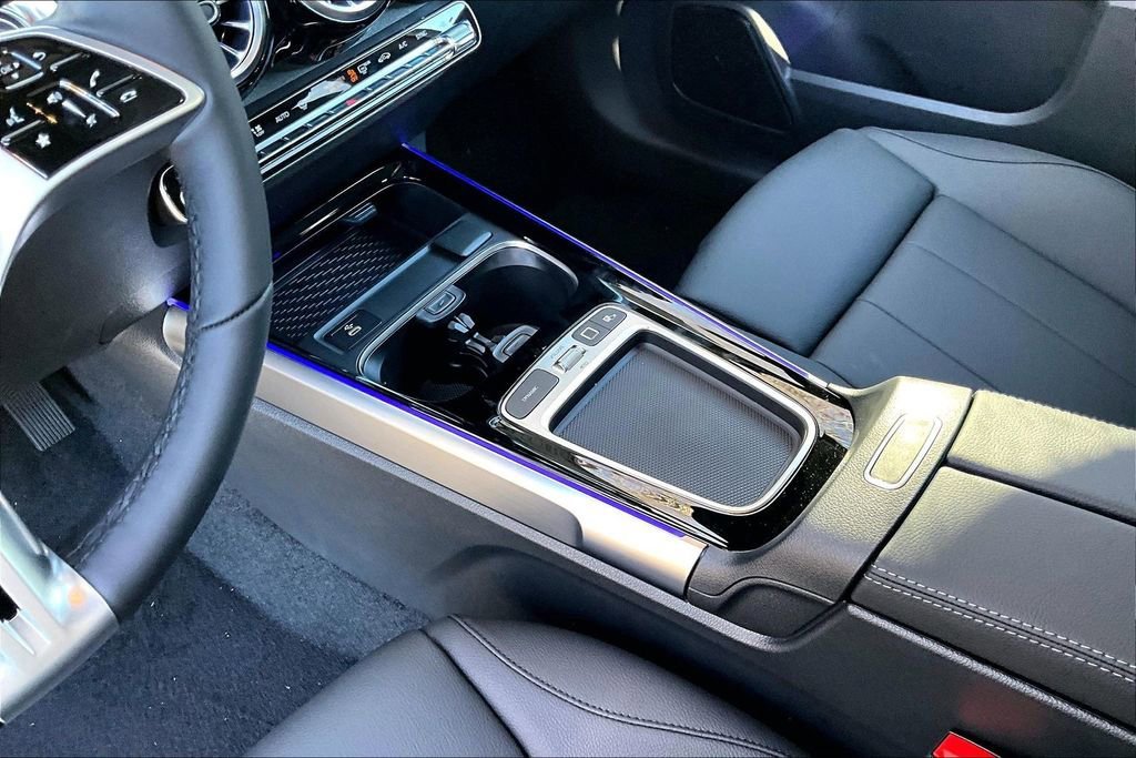 New 2026 Mountain Grey Metallic Mercedes-Benz GLB 250 image 22