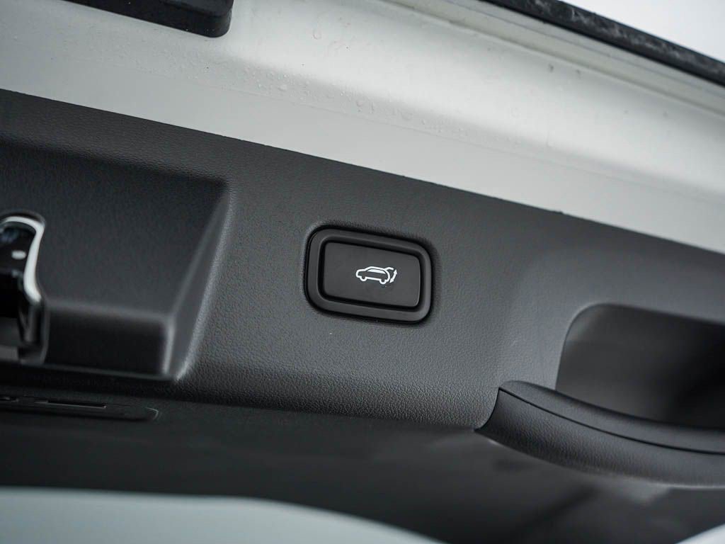 New 2026 Ecotronic Gray Hyundai Limited AWD image 9