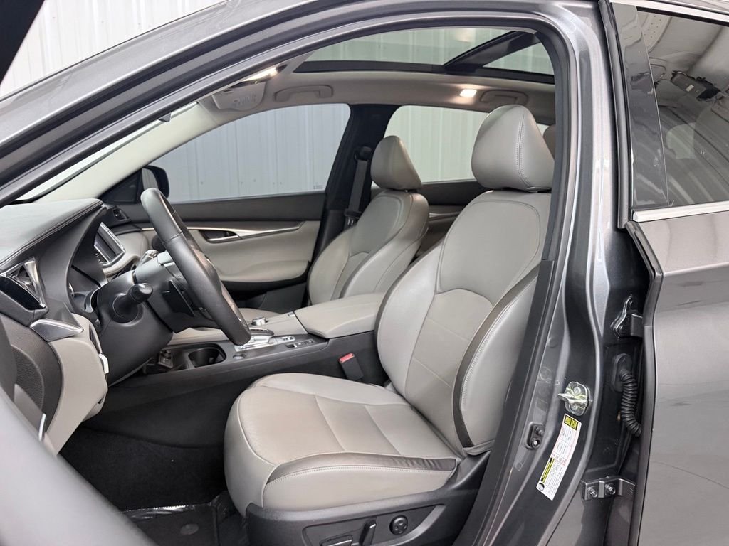 Used 2023 Gray INFINITI LUXE image 13