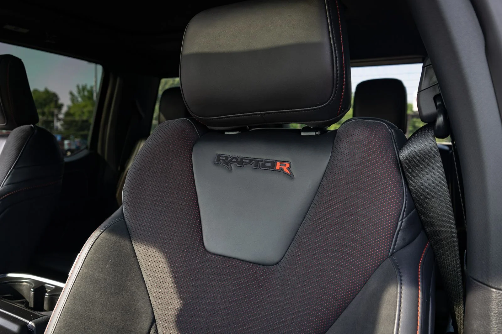 Used 2025 Black Ford Raptor R image 38
