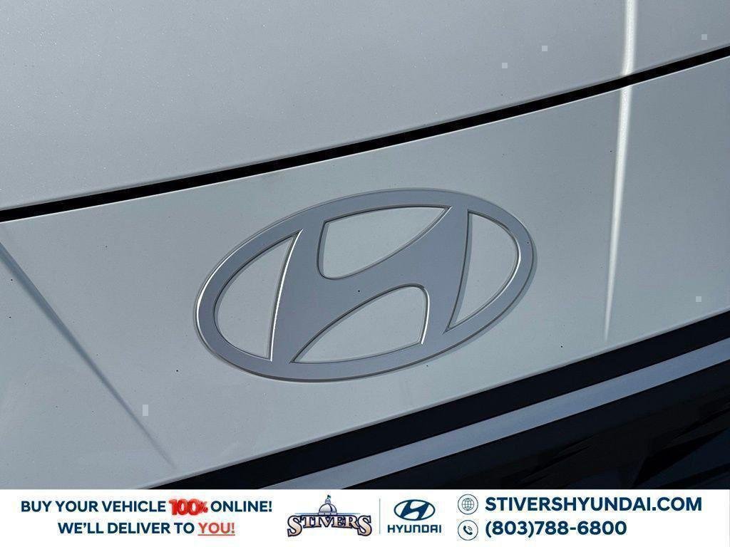 New 2026 White Hyundai SE image 8