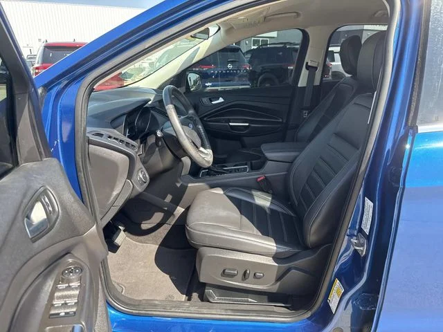 Used 2019 Blue Ford SEL image 14