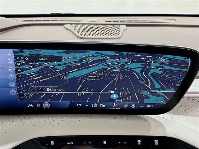 New 2026 Iridescent White Tricoat Buick Avenir image 14