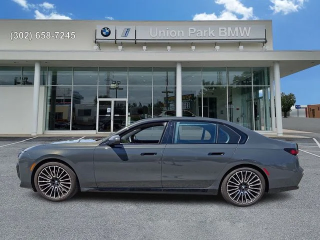 Used 2026 Dravit Grey Metallic BMW 740i xDrive image 7