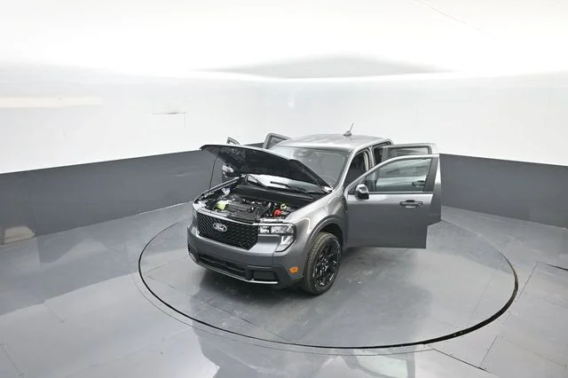 New 2026 Carbonized Gray Metallic Ford XLT image 35