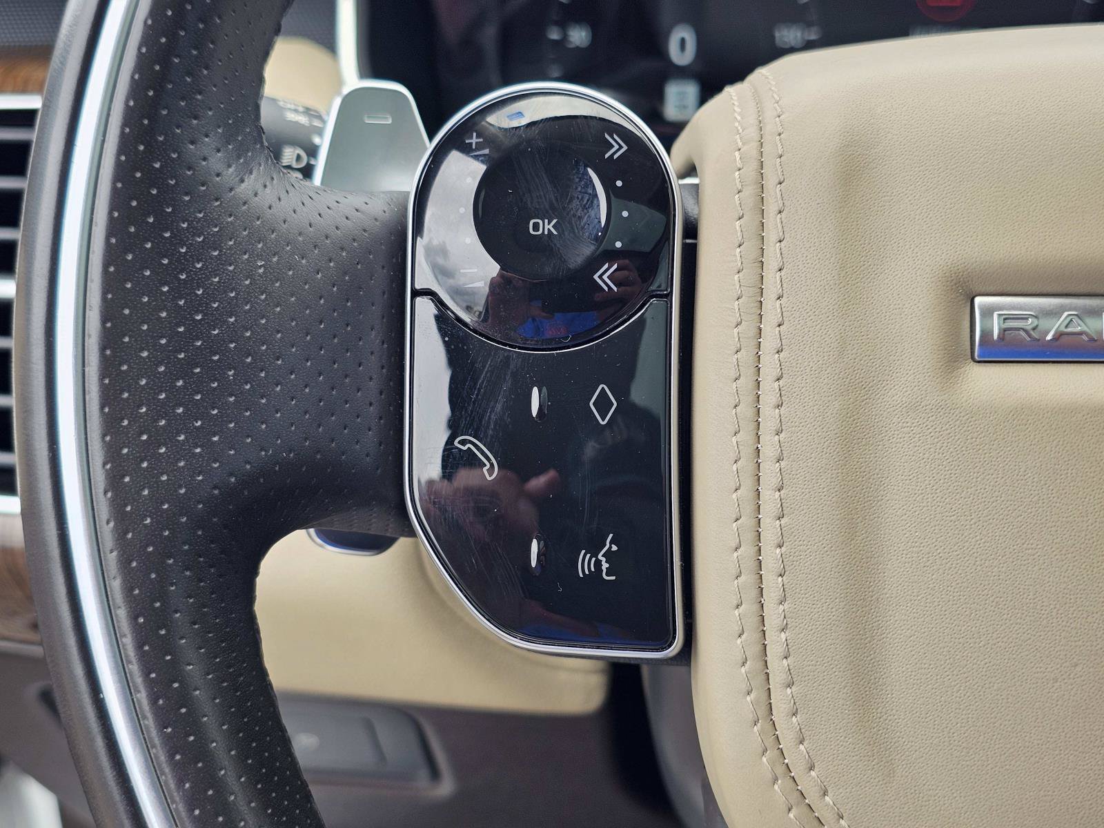 Used 2021 White Land Rover HSE Silver Edition image 20