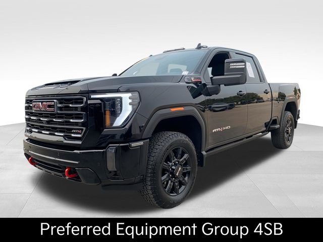 Used 2024  GMC AT4 image 1
