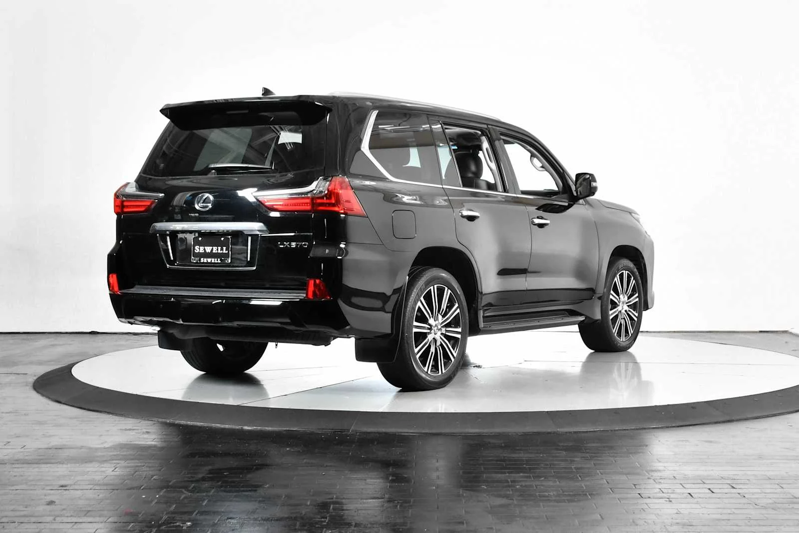 Used 2019 Black Onyx Lexus  image 7