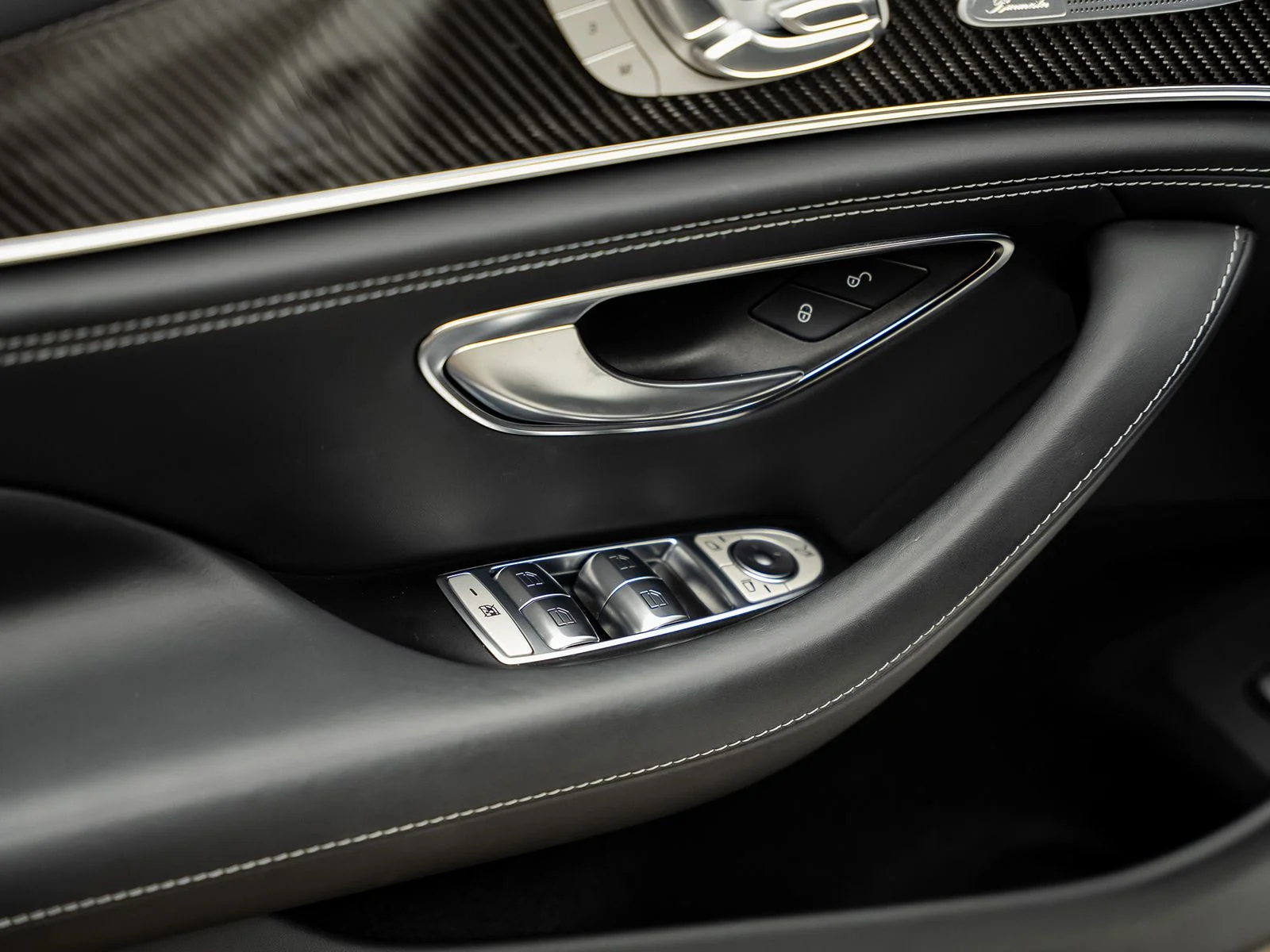 Used 2020 White Mercedes-Benz Base image 74