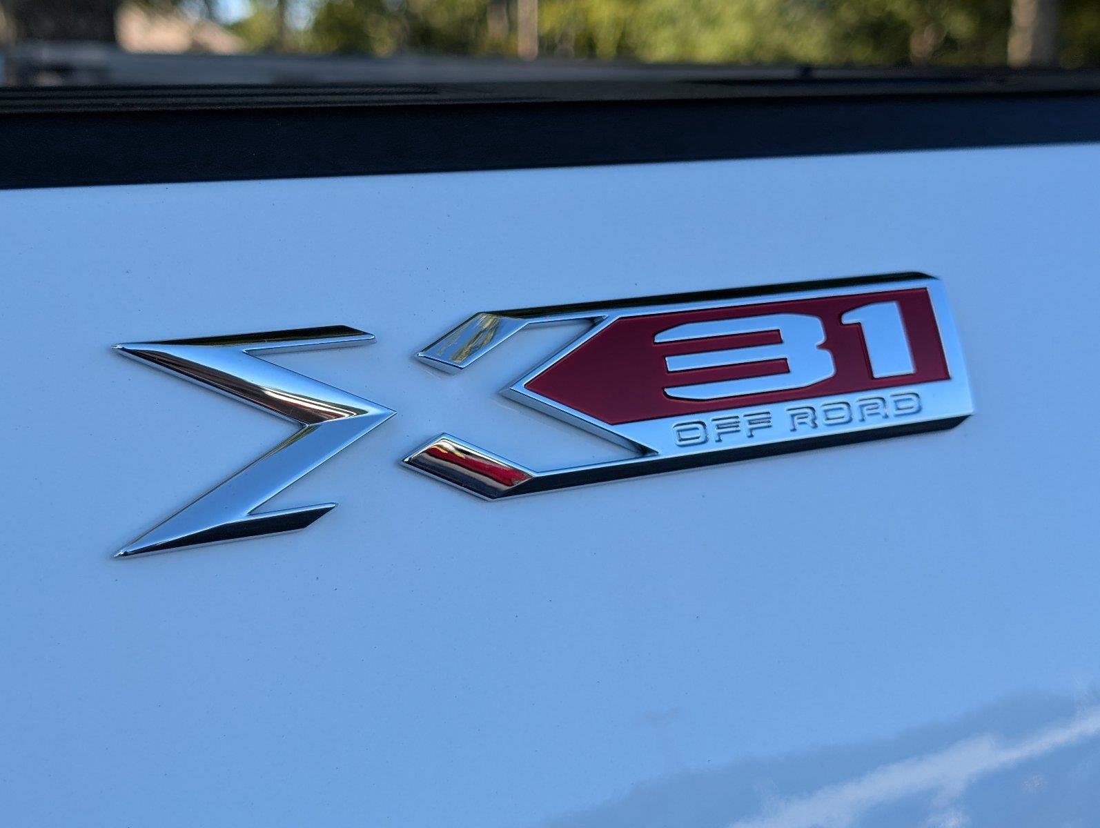 New 2026 Summit White GMC Pro image 6