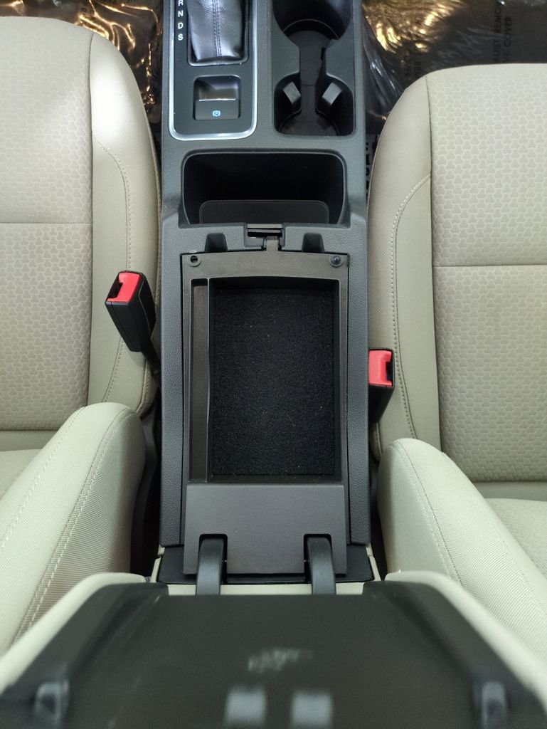Used 2019 Ruby Red Metallic Ford SE image 24