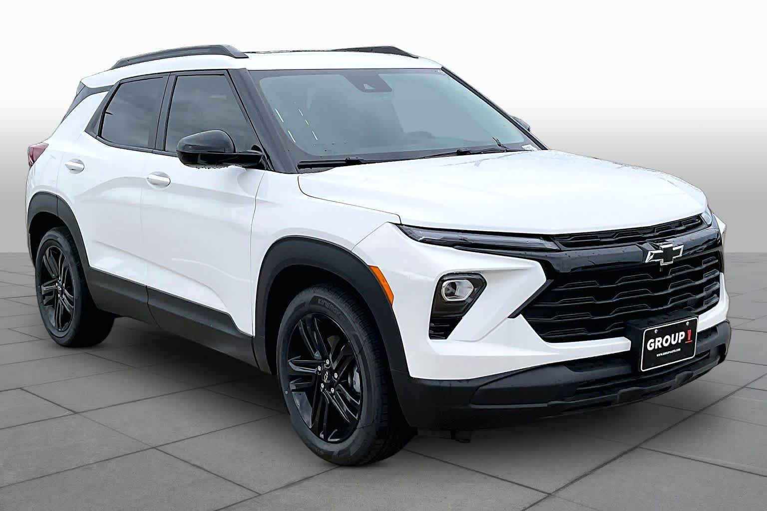 New 2026 Summit White Chevrolet LT image 3