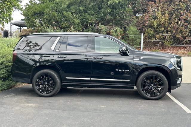 Used 2021 Black GMC Denali image 6