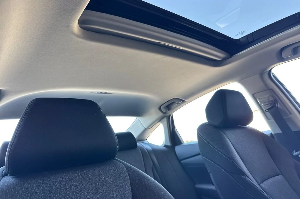 Used 2024  Honda EX image 19