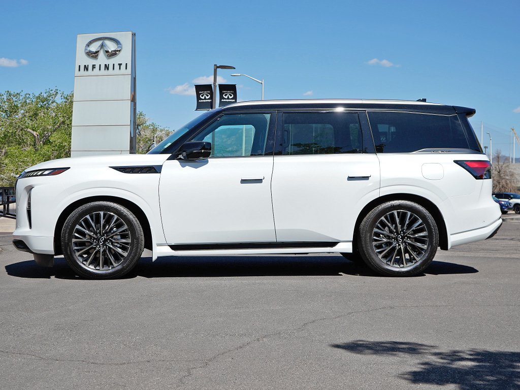 Used 2026 Radiant White/Black Obsidian INFINITI AUTOGRAPH image 6