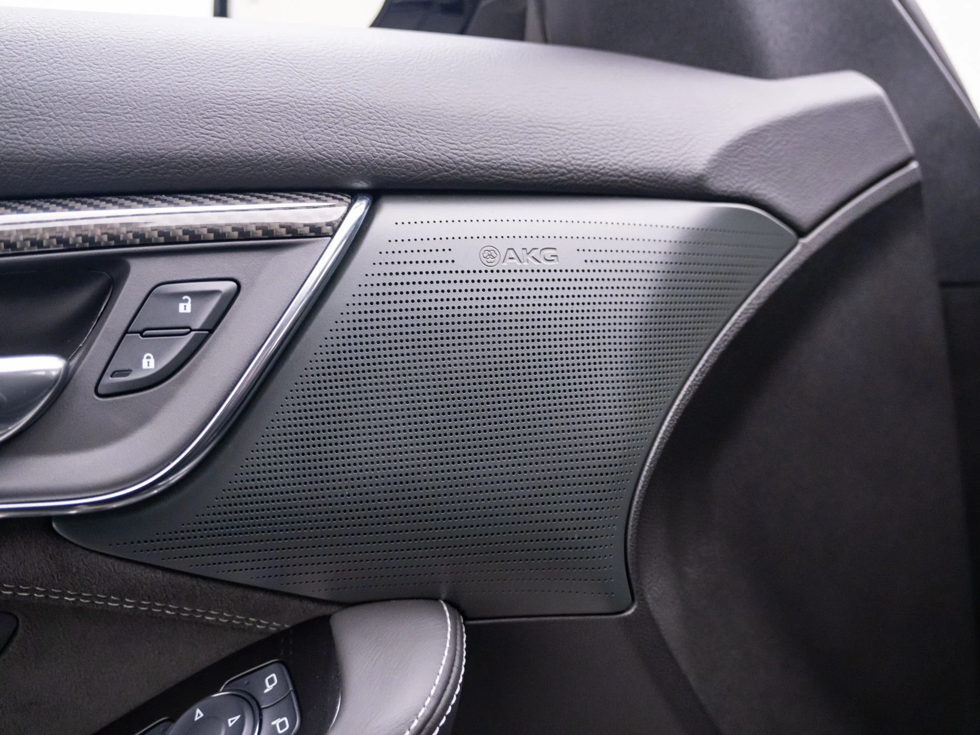 Used 2025 Black Cadillac V-Series image 16