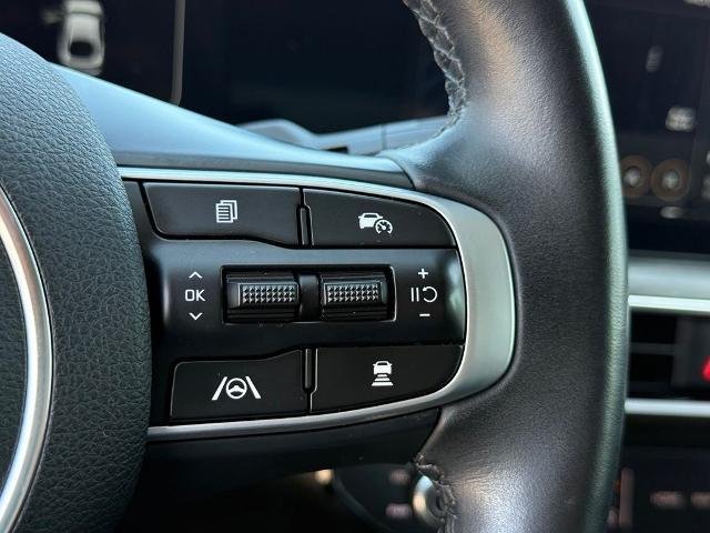 Certified Used 2025 Gray Kia  image 15