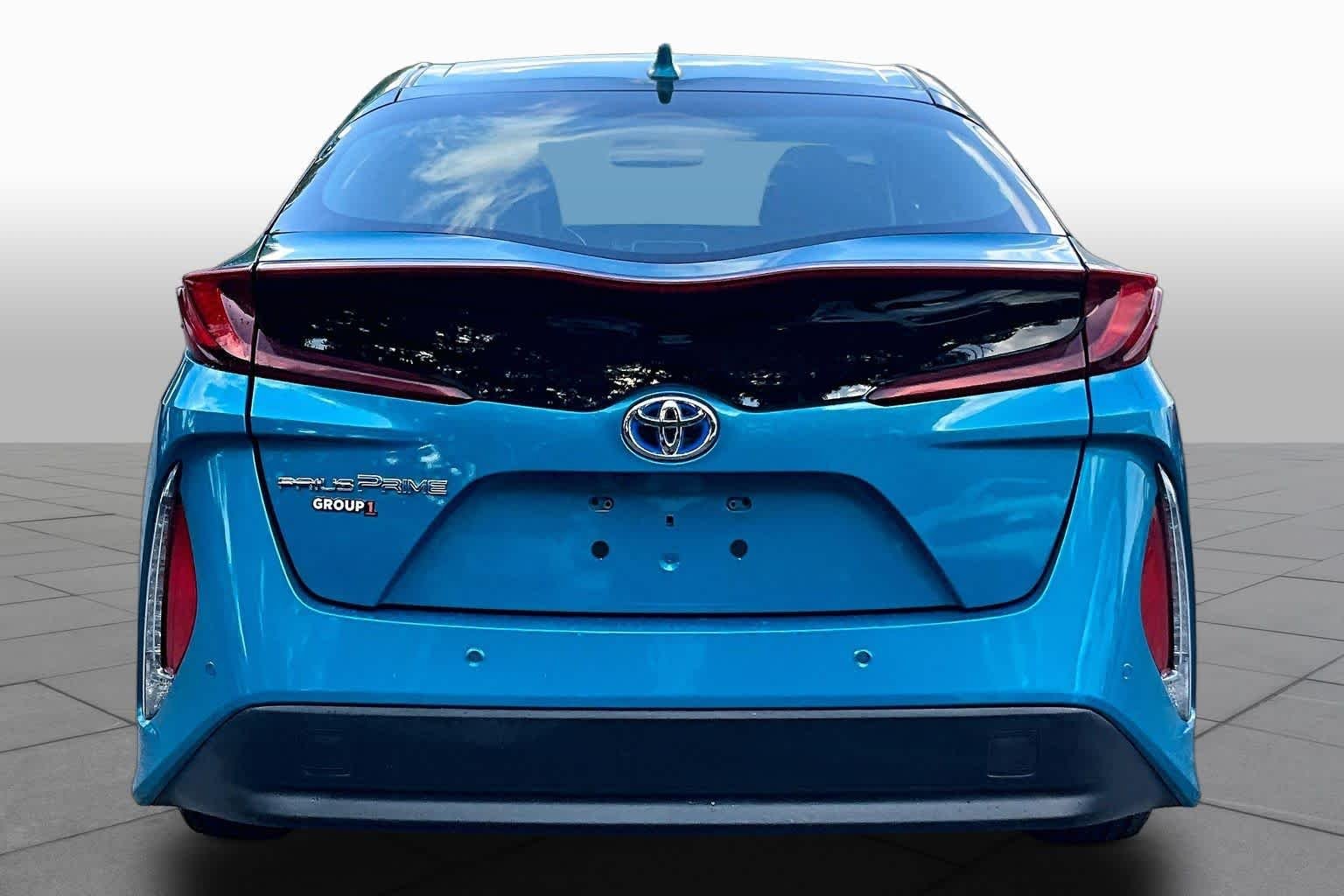 Certified Used 2017 Blue Magnetism Toyota Advanced image 5