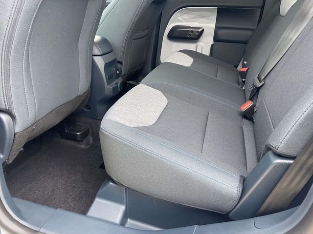New 2026 Oxford White Ford XLT image 9