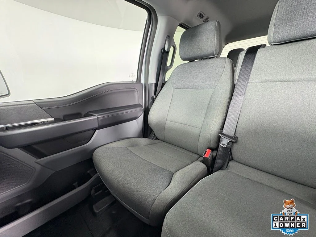 Used 2025 Oxford White Ford XLT image 17