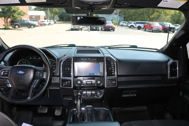 Used 2016 White Ford XLT image 23